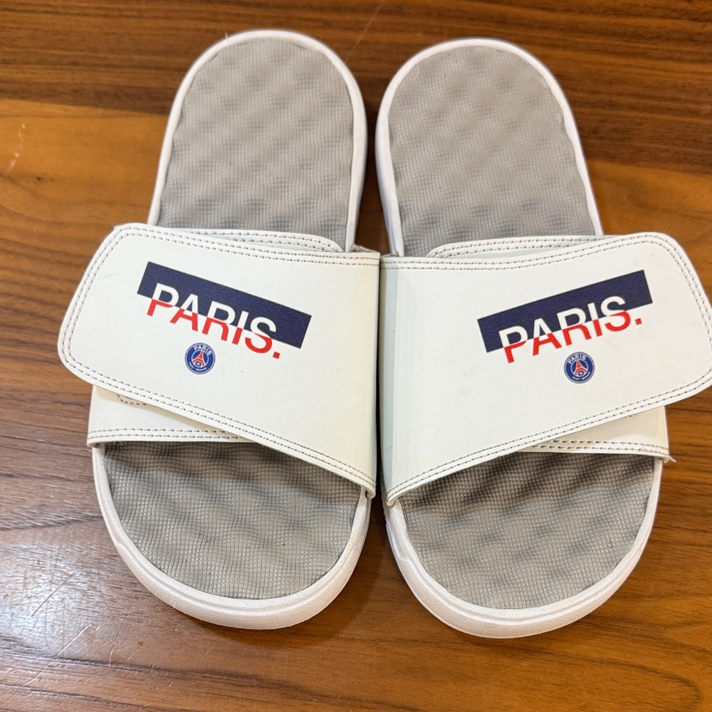 Paris Saint-Germain F.C. - Fanatics Kids Slide Sandals